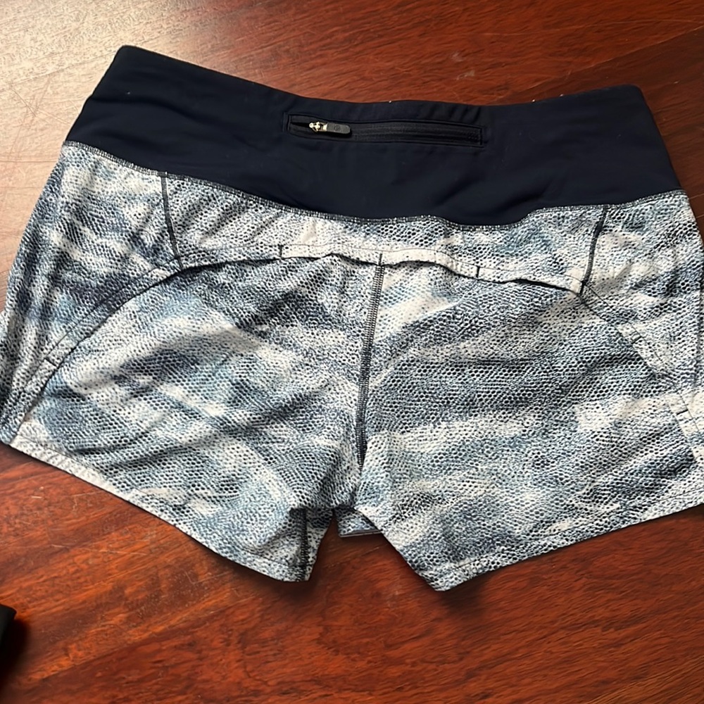 Lululemon speed up shorts size 6